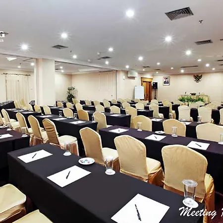 Townhouse Oak Jakarta near Monumen Nasional formerly Hotel Bintang Wisata Mandiri-2